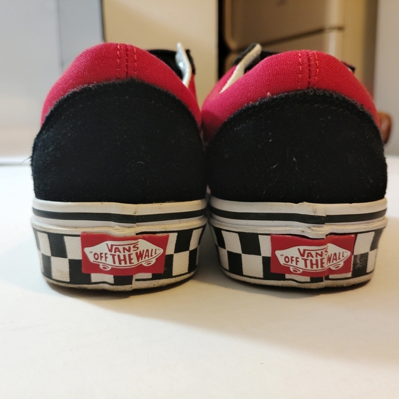 Vans Old Skool V Logo Pop With Hook And Loop Strapes Women's Size 6 Red/Black - Picture 3 of 8
